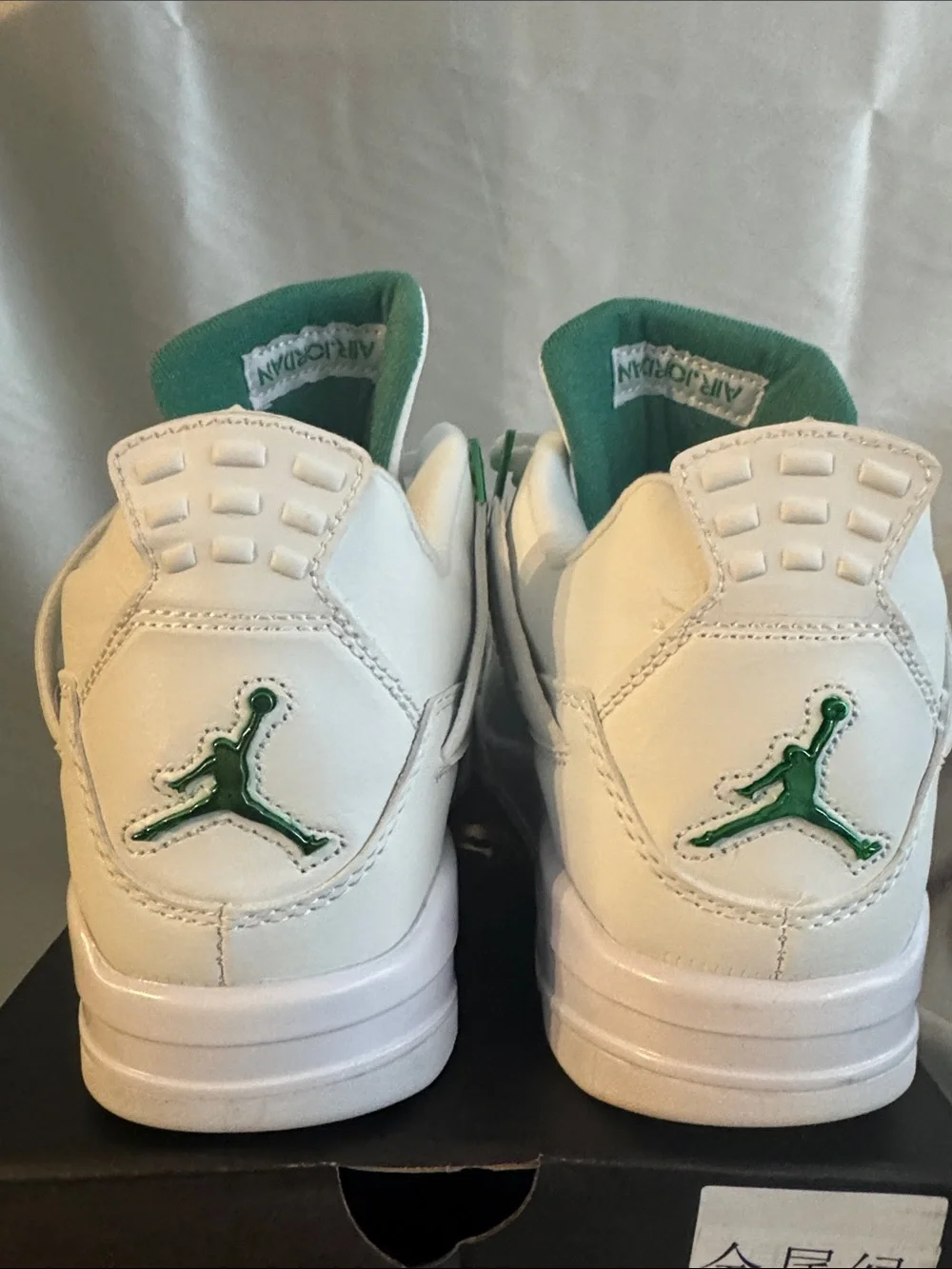 New! Air Jordan 4 Retro 